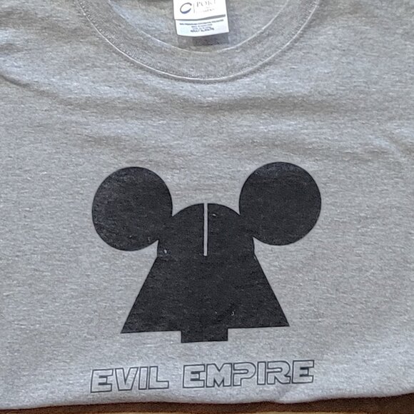 💚Evil Empire XL T-shirt  Mickey Mouse Darth Vader Mixup - Picture 3 of 5